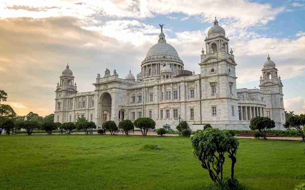 victoria-memorial-hall